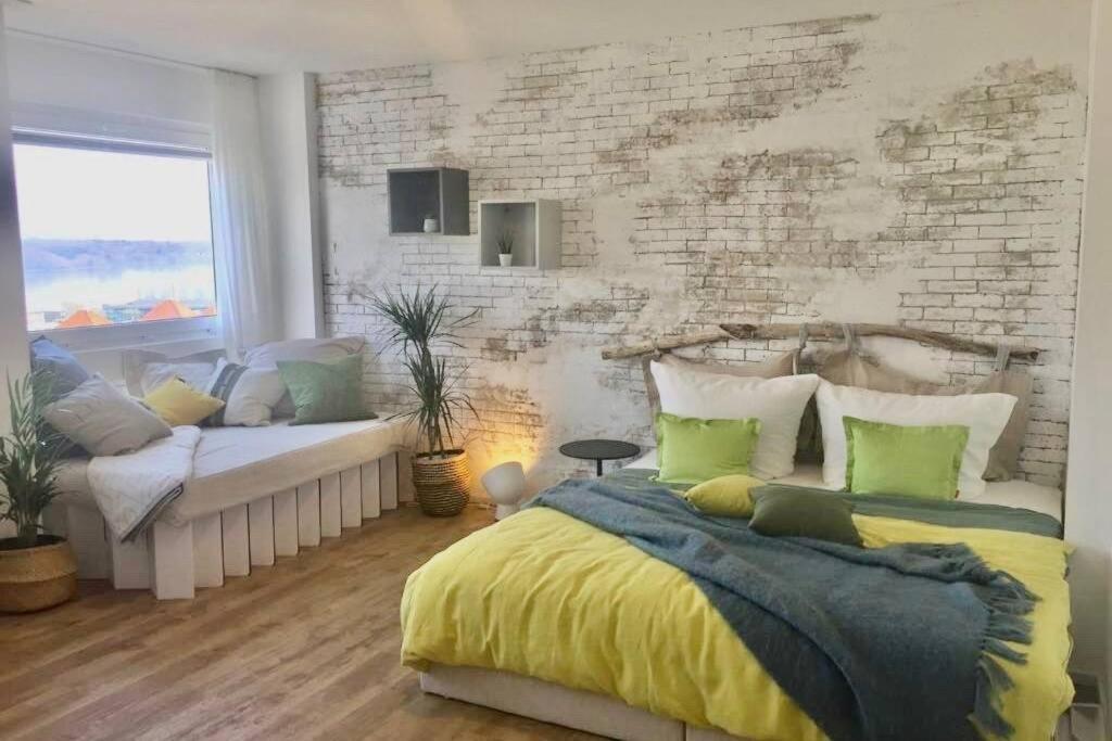 Liebevoll Renoviertes Apartment Mit Panoramablick Friedrichshafen Eksteriør billede